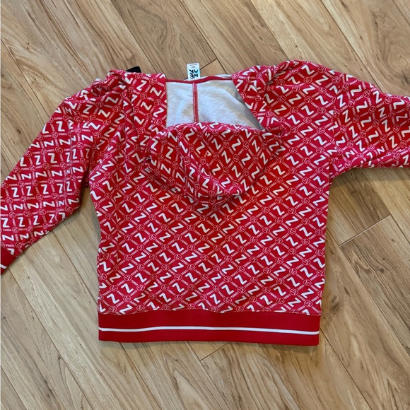 Zumba Lover Hoodie Red Print  Women's SZ S NWOT  Bust 44 Length 23 - Picture 4 of 5
